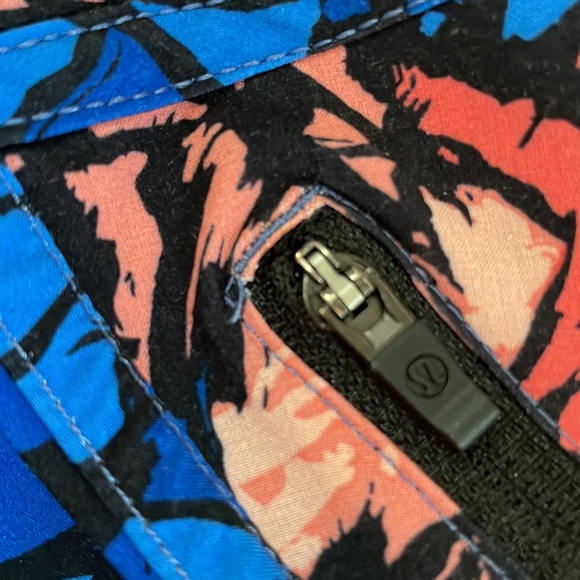 Blue lululemon shorts - Picture 6 of 6